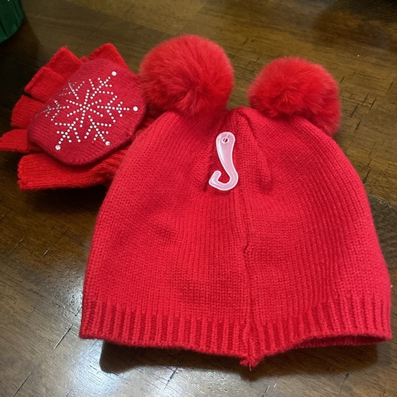 Snowflake Hat and Mittens Set for Kids - Picture 7 of 7